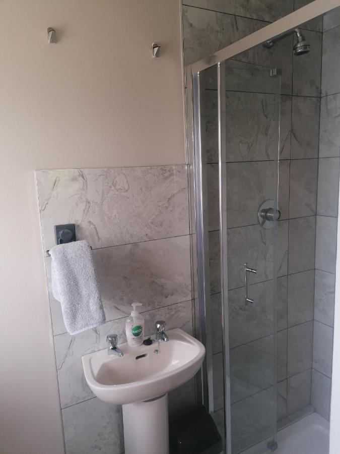 Dun Eoin Carrigaline Otel Oda fotoğraf